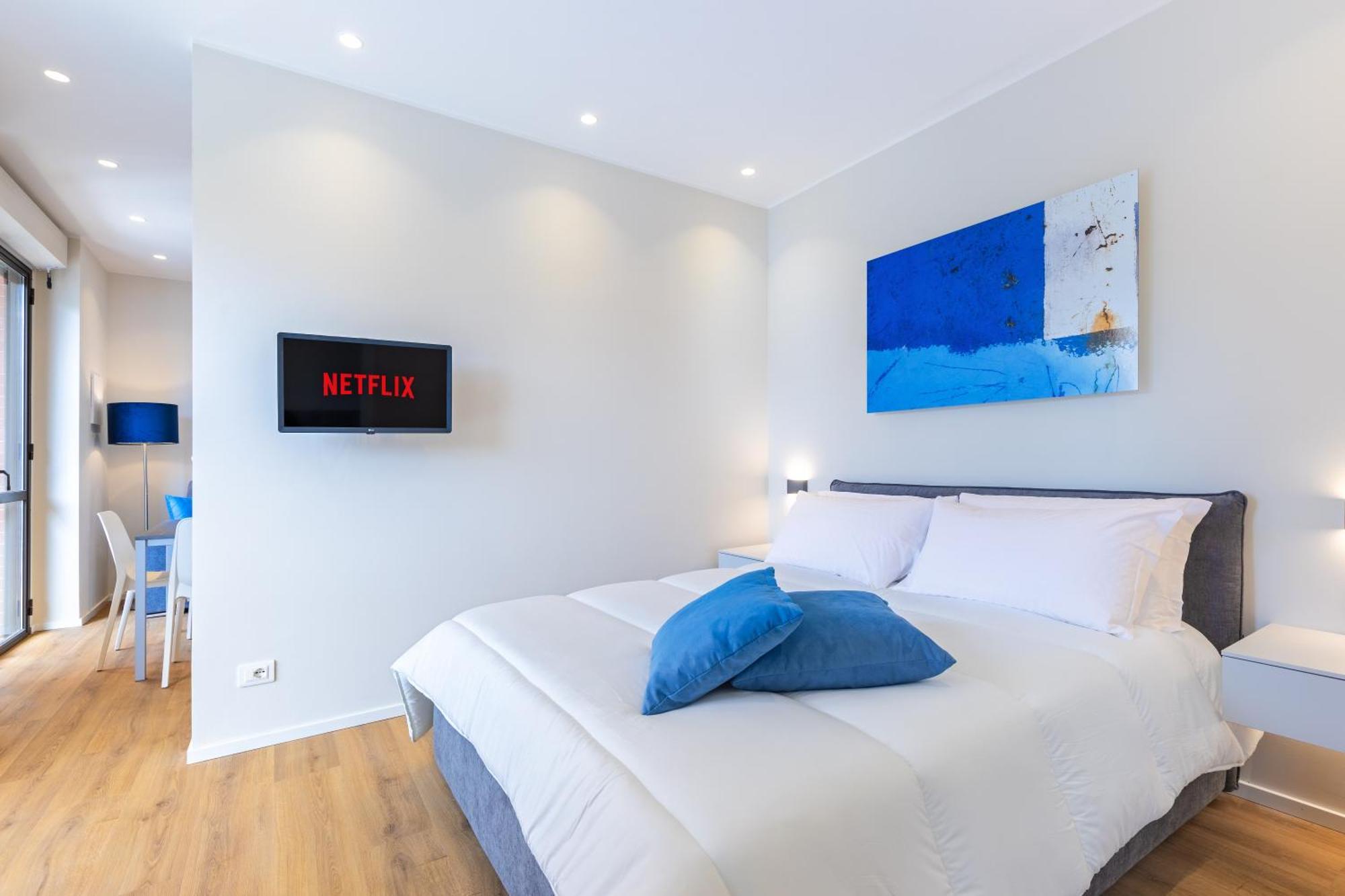 C8 Apartments 아스티 외부 사진