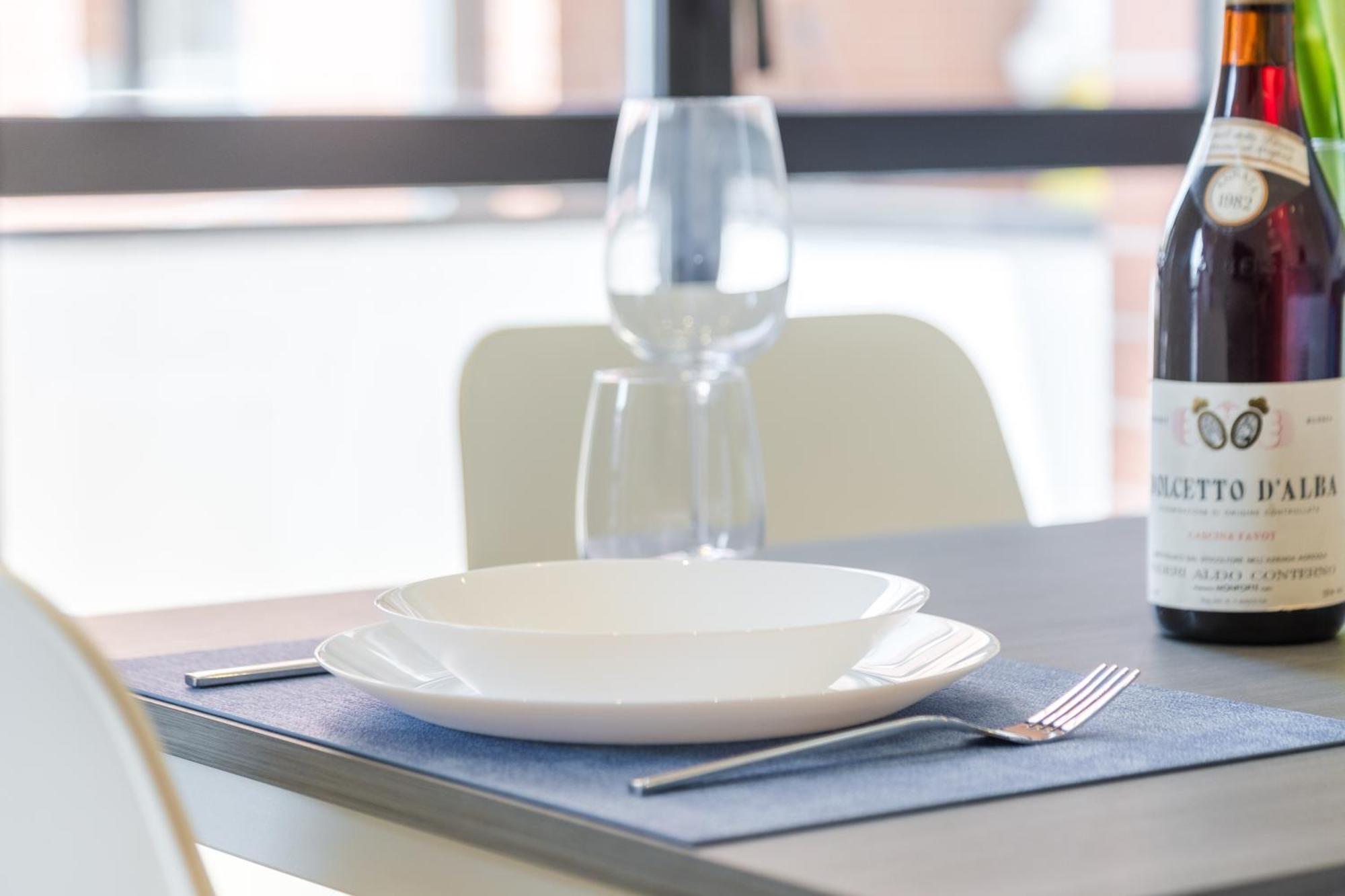 C8 Apartments 아스티 외부 사진